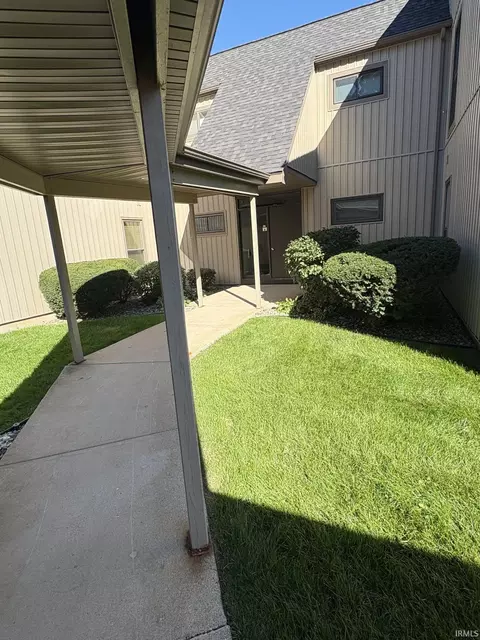 1934 Bridgeview Trail Apt C Trl, South Bend, IN 46637