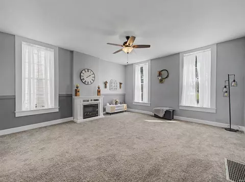 Living - 219 E 2nd St, Mount Vernon, IN 47620 photo 2 of 3