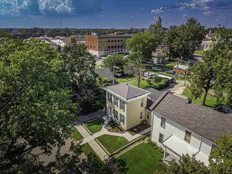 View/Area - 219 E 2nd St, Mount Vernon, IN 47620 photo 2 of 3
