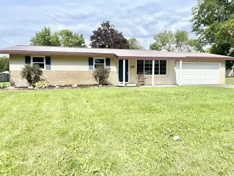 6913 47th Dr, Fort Wayne, IN 46835