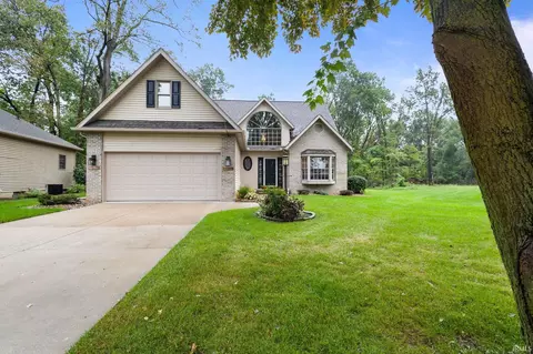 2208 Woodland Ct, Elkhart, IN 46514