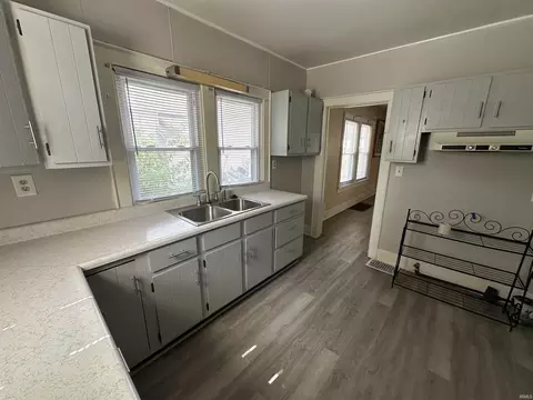 Kitchen - 909 E Taylor St, Kokomo, IN 46901 photo 3 of 3