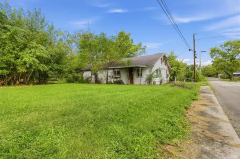 406 W Henderson St, Montpelier, IN 47359