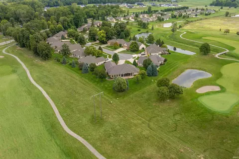 View/Area - 1802 Bent Tree Ct, Auburn, IN 46706 photo 6 of 8