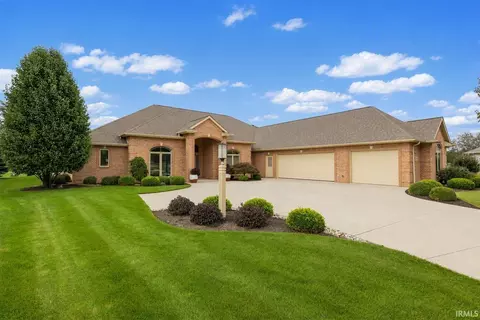 Exterior - 1802 Bent Tree Ct, Auburn, IN 46706 photo 1 of 11