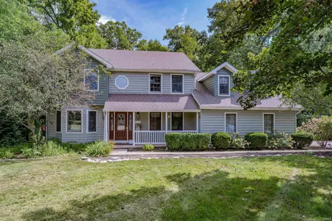7107 Pine Lake Rd, Fort Wayne, IN 46814