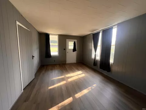 Living - 274 Third Ave, Jasper, IN 47546 photo 1 of 2