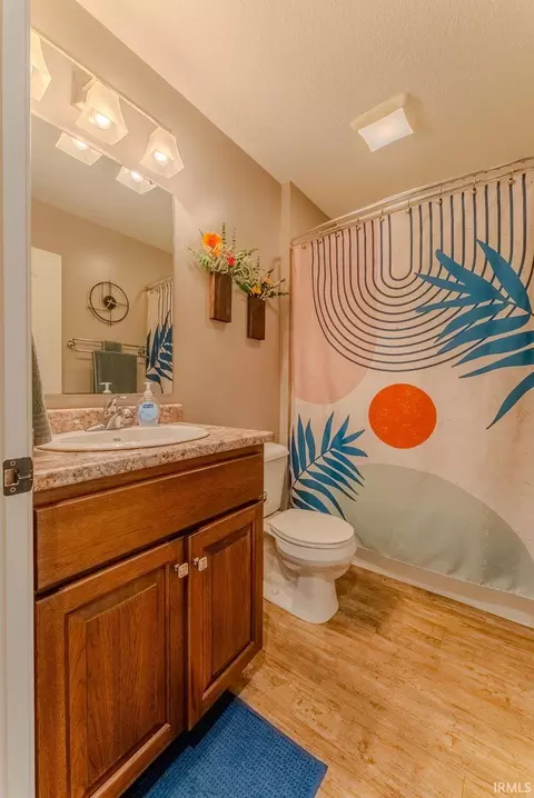 Bath - 200 W Winterhaven Dr, Warren, IN 46792 photo 2 of 2