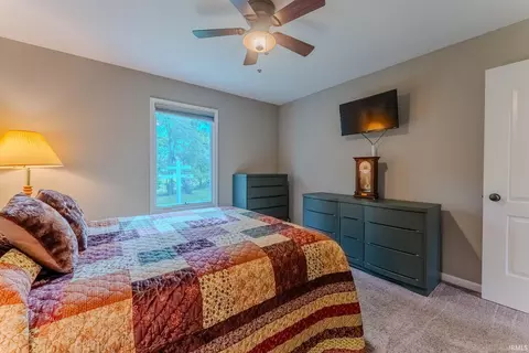 Bedroom - 200 W Winterhaven Dr, Warren, IN 46792 photo 3 of 4