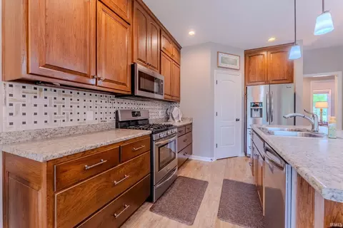Kitchen - 200 W Winterhaven Dr, Warren, IN 46792 photo 3 of 3