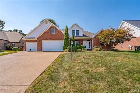 8950 Windham Ct, Evansville, IN 47725