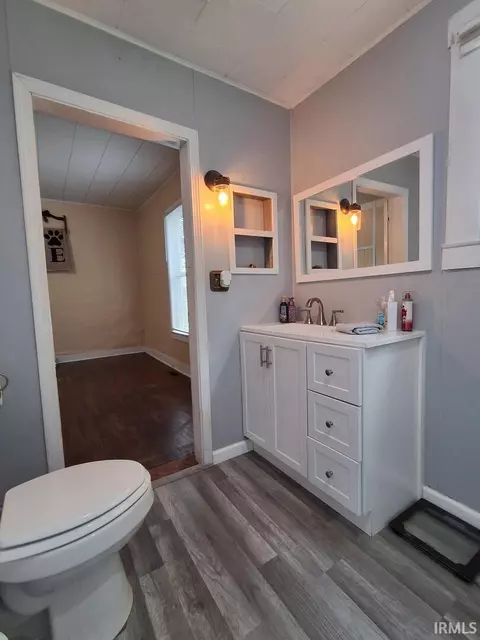Bath - 210 S Callahan St, Lyons, IN 47443 photo 1 of 2