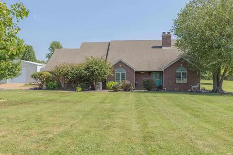 2022 S Center Rd, Boonville, IN 47601