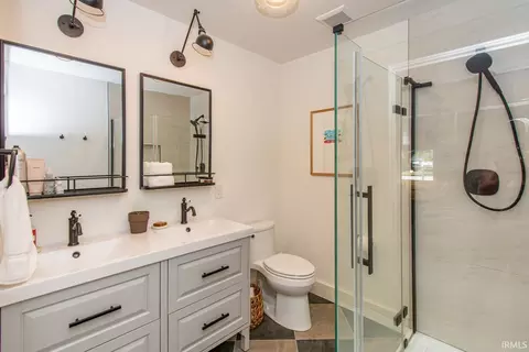 Bath - 4410 Etter Dr, Bloomington, IN 47408 photo 1 of 3