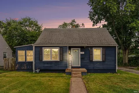 1111 Blyler Pl, South Bend, IN 46616