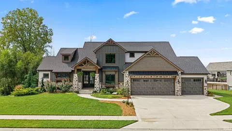 16467 Quarry Blvd, Huntertown, IN 46748