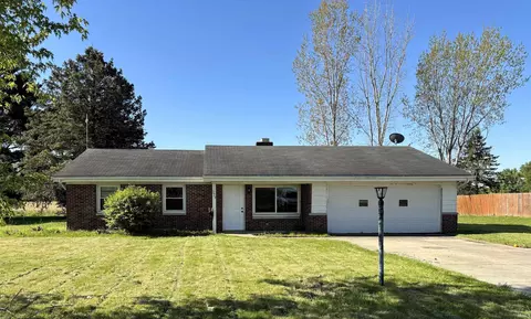 226 E Airport Rd, Kendallville, IN 46755