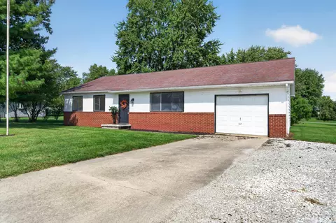 58 Oak St, Somerset, IN 46984