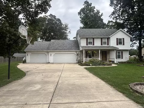 9488 Parkview Dr, Plymouth, IN 46563