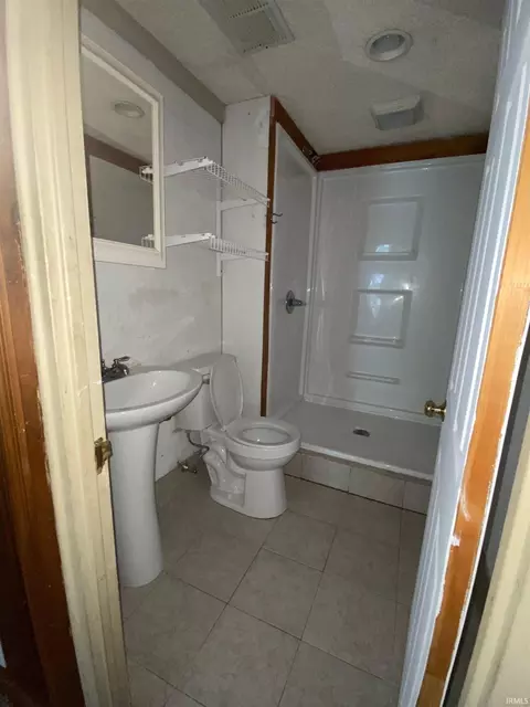 Bath - 1310 N Maple St, Bloomington, IN 47404 photo 2 of 2