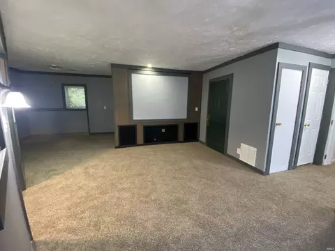 Living - 1310 N Maple St, Bloomington, IN 47404 photo 3 of 4