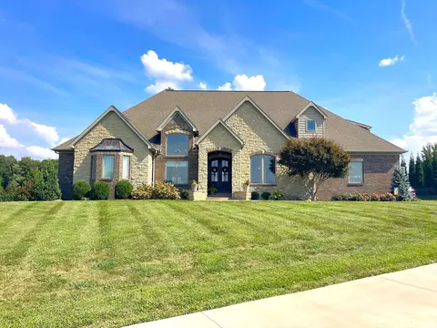 5100 Ellerbusch Rd, Newburgh, IN 47630