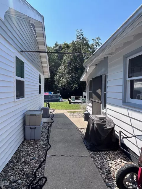 Exterior - 818 Union St, Covington, IN 47932 photo 15 of 15