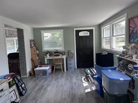 Entry Way - 818 Union St, Covington, IN 47932 photo 1 of 1