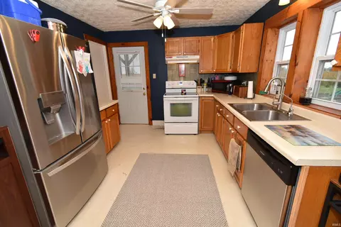Kitchen - 1412 E 200 S, Fowler, IN 47944 photo 1 of 7