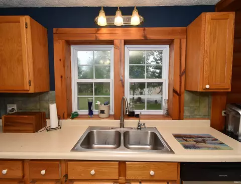 Kitchen - 1412 E 200 S, Fowler, IN 47944 photo 3 of 7