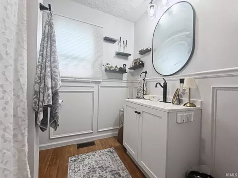 Bath - 602 U St, Bedford, IN 47421 photo 2 of 2