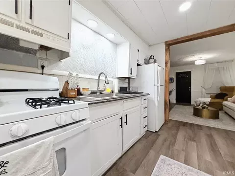 Kitchen - 602 U St, Bedford, IN 47421 photo 6 of 8