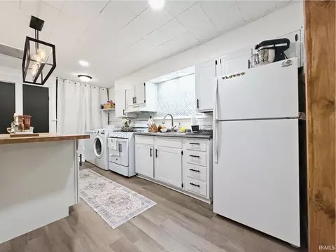 Kitchen - 602 U St, Bedford, IN 47421 photo 3 of 8