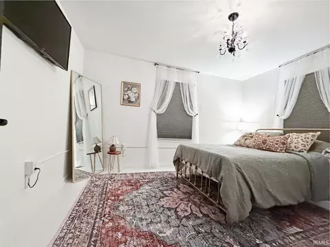 Bedroom - 602 U St, Bedford, IN 47421 photo 2 of 5