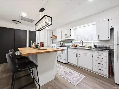 Kitchen - 602 U St, Bedford, IN 47421 photo 1 of 8