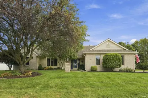 11812 Eagle Lake Ct, Fort Wayne, IN 46814