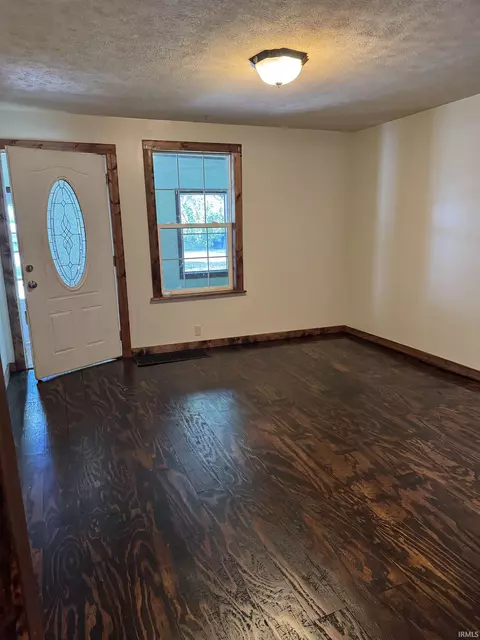 Living - 351 E Main St, Wabash, IN 46992 photo 1 of 3