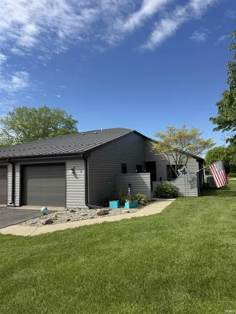 13 Woodspoint Cir, North Manchester, IN 46962