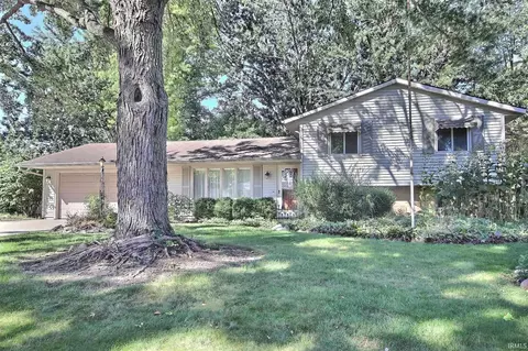 4715 Beechcrest Dr, Fort Wayne, IN 46835