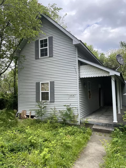 1414 Henry St, Anderson, IN 46016