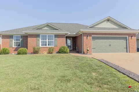 3800 Aberdeen Ct, Evansville, IN 47725