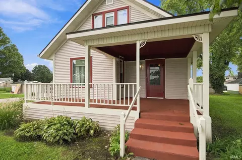 Exterior - 309 E Walnut St, Chalmers, IN 47929 photo 2 of 6