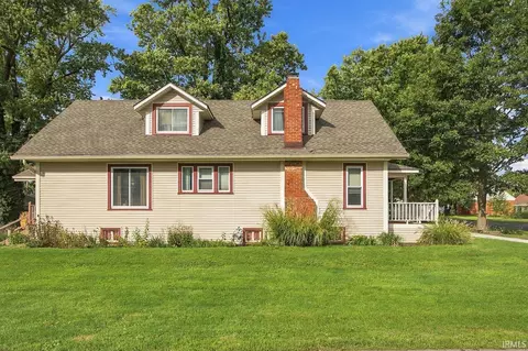 Exterior - 309 E Walnut St, Chalmers, IN 47929 photo 3 of 6