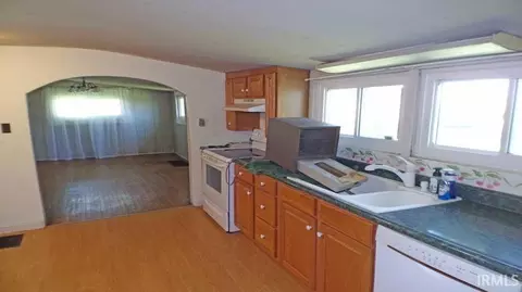 Kitchen - 1802 E Whispering Winds Rd, Decker, IN 47524 photo 2 of 2