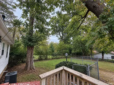 219 S Jefferson St, Bloomington, IN 47401 photo 8