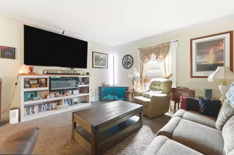 Living - 701 Sixth St, Howe, IN 46746 photo 1 of 2