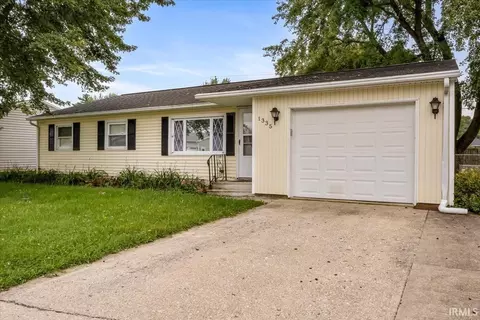 1335 Meadow Ln, Portland, IN 47371