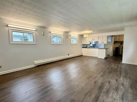Living - 135 E Harrison Ave, Wabash, IN 46992 photo 3 of 4