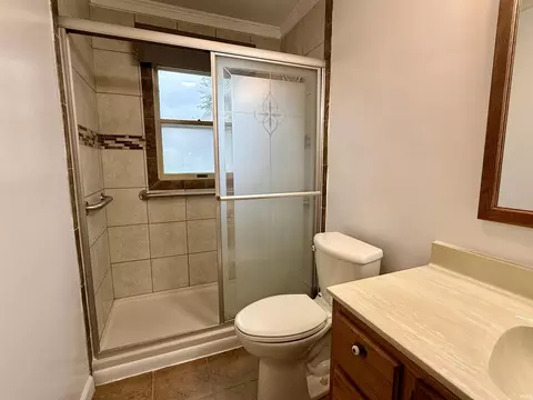 Bath - 135 E Harrison Ave, Wabash, IN 46992 photo 1 of 2