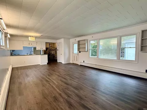Living - 135 E Harrison Ave, Wabash, IN 46992 photo 4 of 4